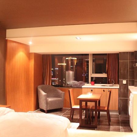 Chengdu Comma Apartment Hotel - Xinian Branch מראה חיצוני תמונה