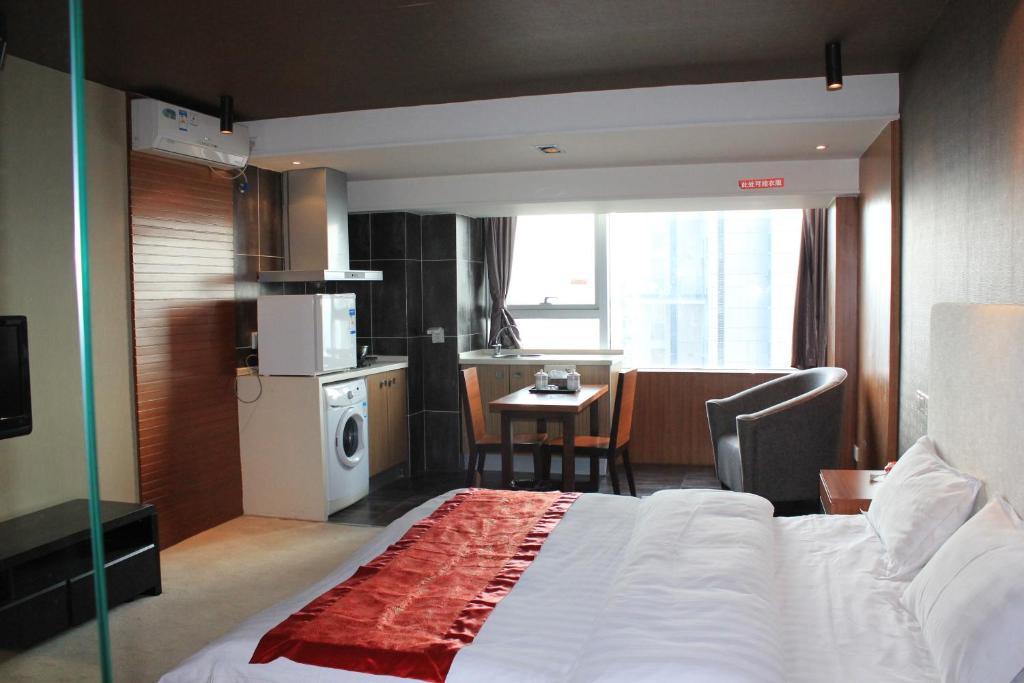 Chengdu Comma Apartment Hotel - Xinian Branch חדר תמונה